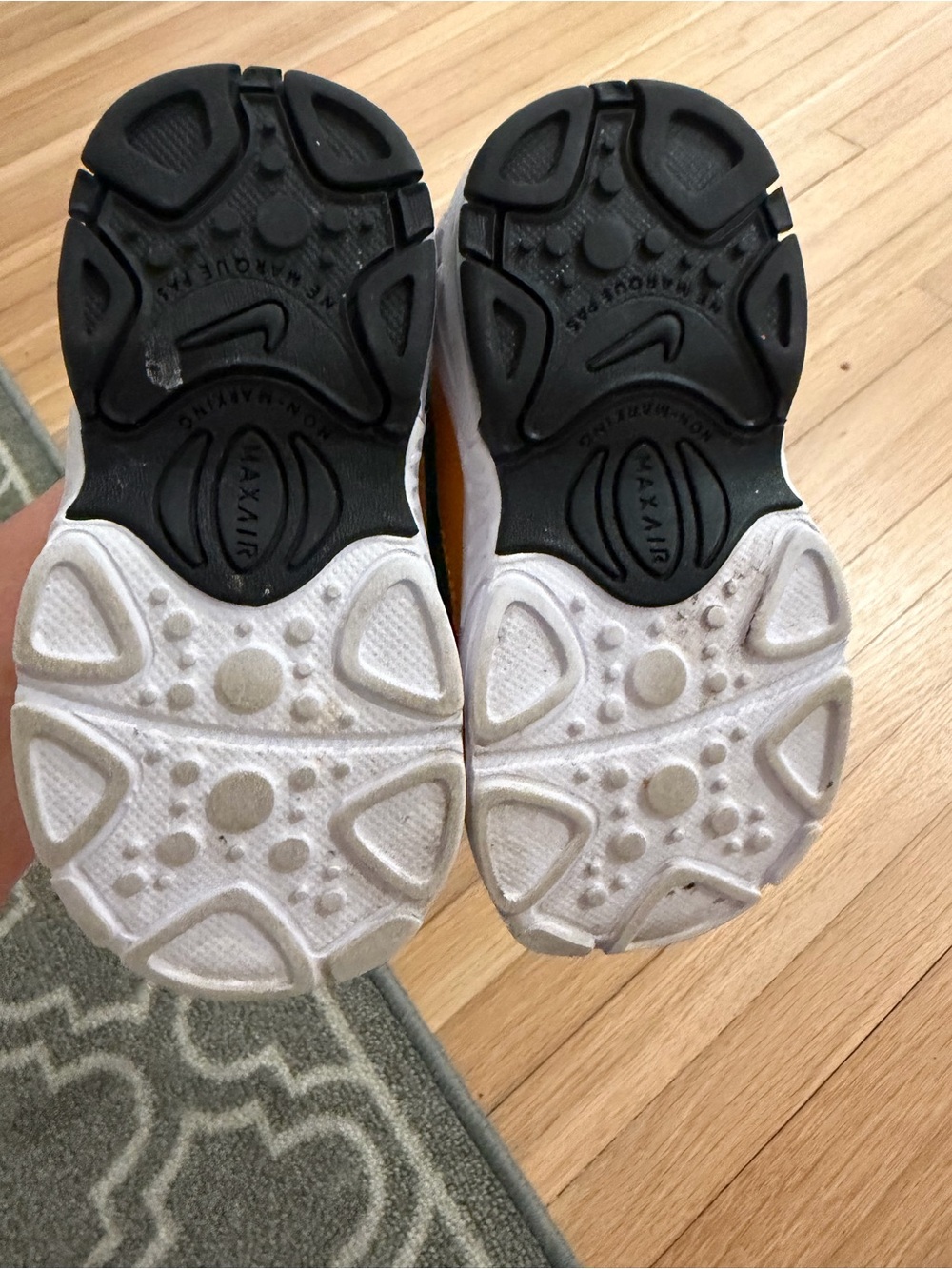 Nike Toddler Athletic Sneakers Retro - Nike Air - Picture 5 of 6